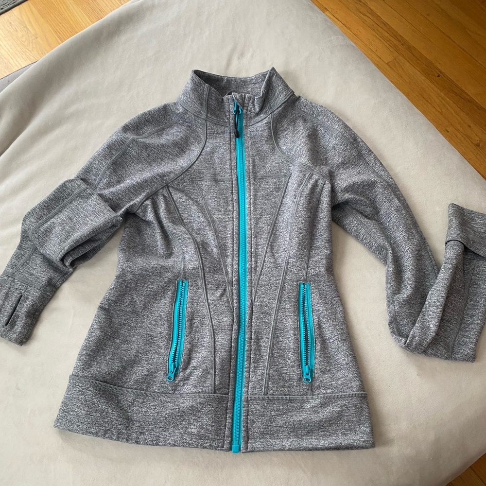 Ivivva (Lululemon girl’s line) grey zip up
